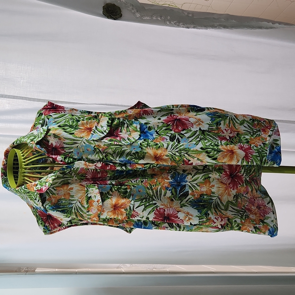 Woman's shirt